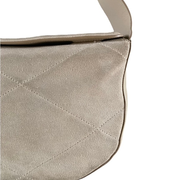 Isaac Mizrahi IMNYC Suede & Leather Crossbody Shoulder Bag Double Tassels NWOT - Picture 4 of 11